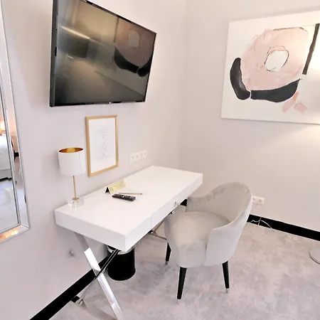Szewska 22 Boutique Hotel apartamentowy 4*