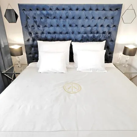 アパートホテル Szewska 22 Boutique 4*